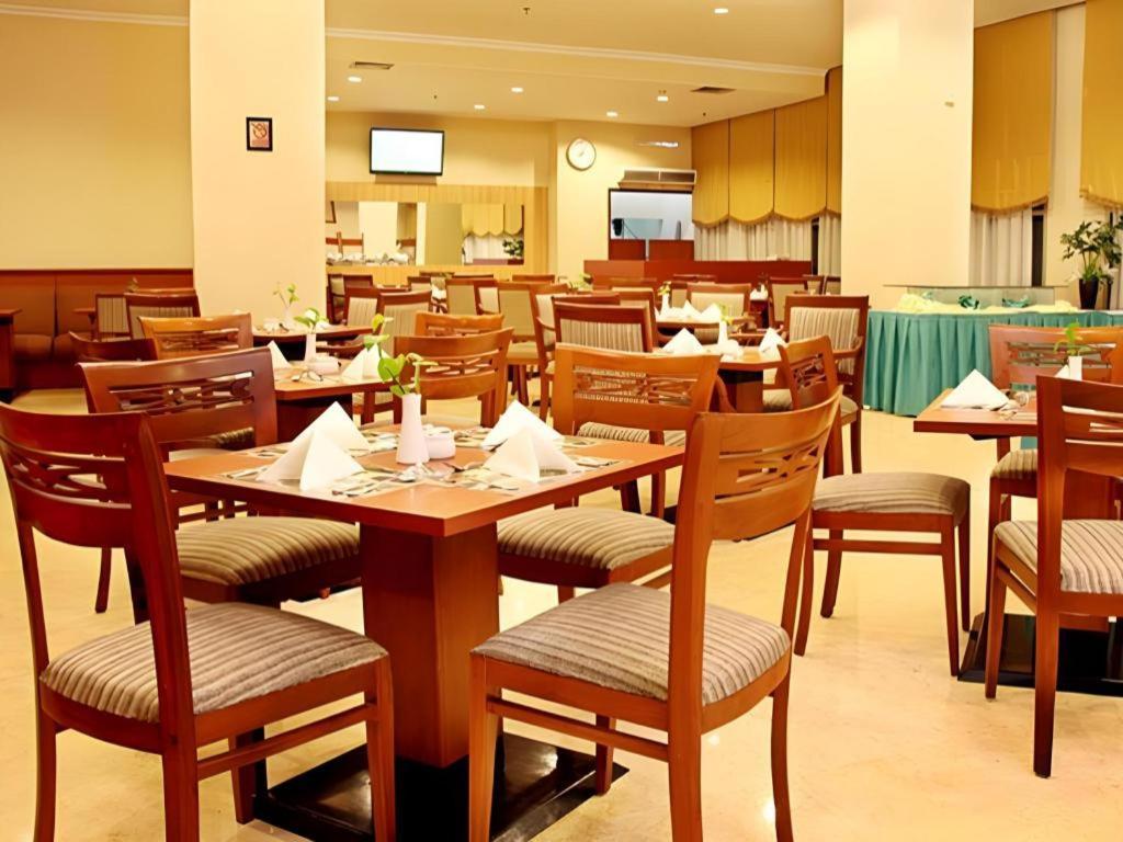 Hotel Bintang Wisata Mandiri Jakarta Exterior photo